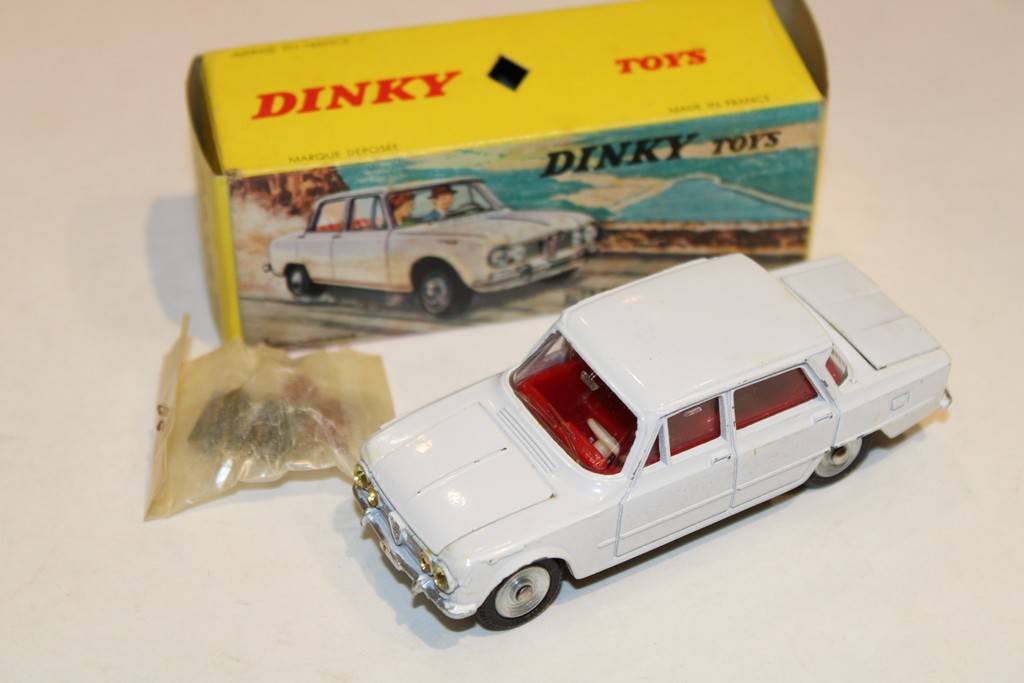 ALFA ROMEO GIULIA 1600 TI BLANCHE DINKY TOYS 1/43°