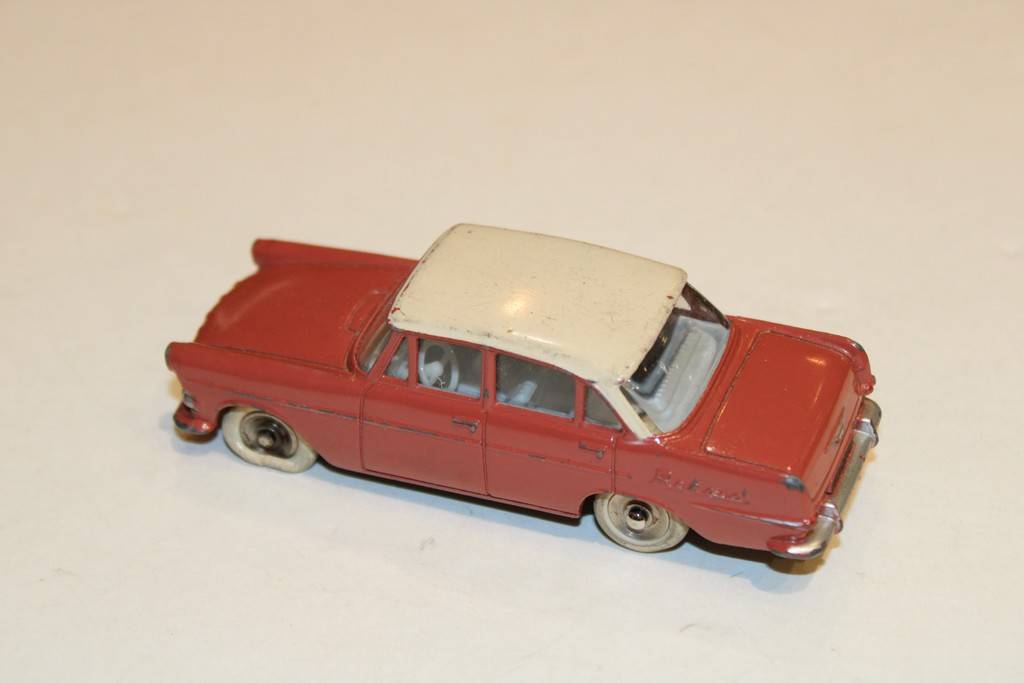 OPEL REKORD ROSE DINKY TOYS 1/43°