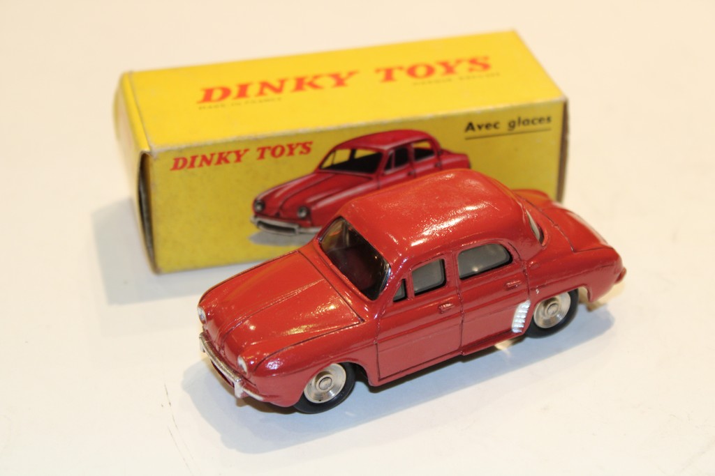 ALFA ROMEO COUPE "1900 SUPER SPRINT" (AVEC GLACES) ROUGE DINKY TOYS 1/43°