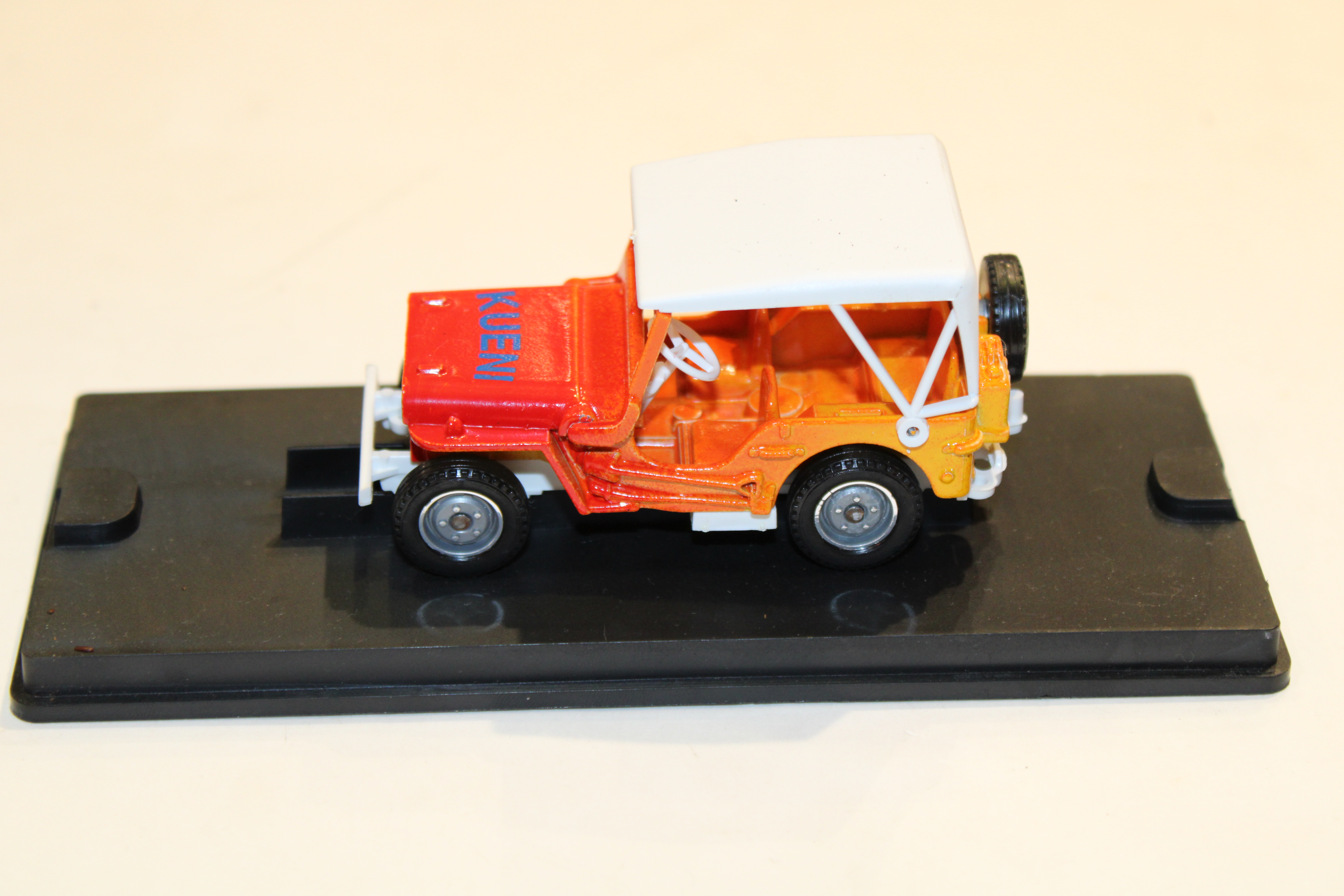 JEEP CIRCUS KUENI TVM 1/43°