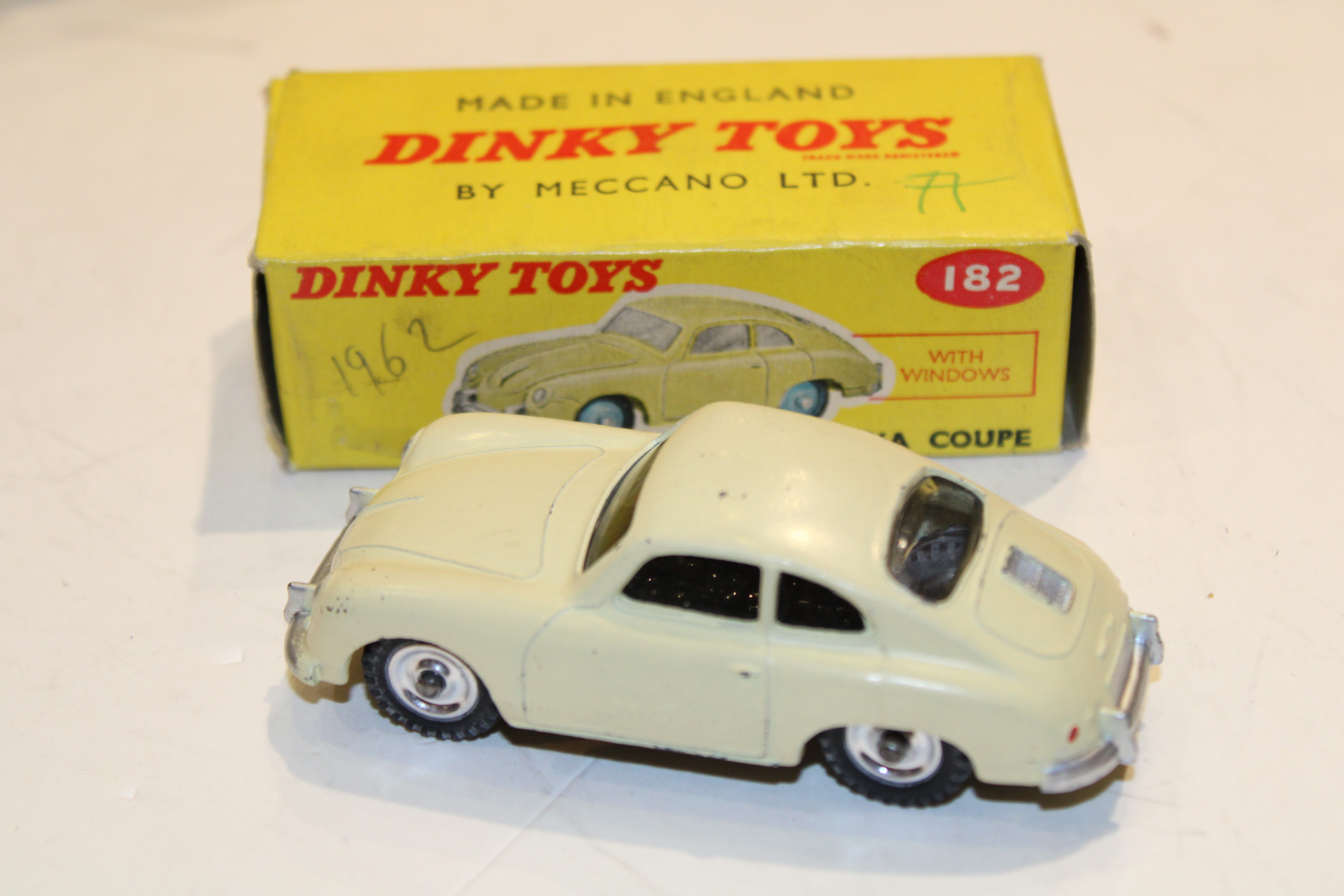 PORSCHE 356A COUPE DINKY TOYS 1/43°