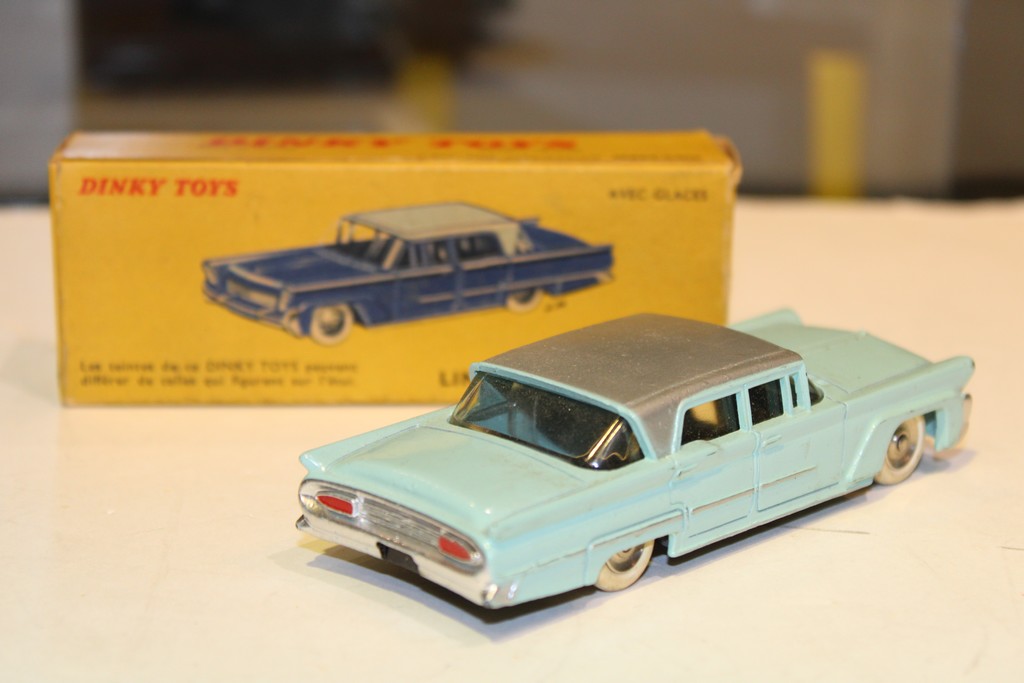 LINCOLIN PREMIÈRE DINKY TOYS AVEC GLACES