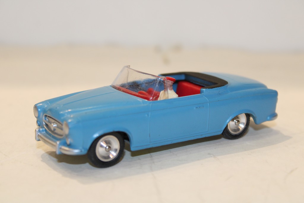 Peugeot 403 Cabriolet SOLIDO 1/43