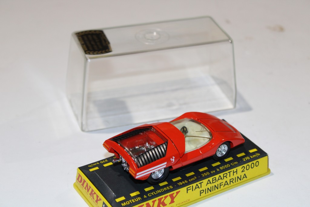 FIAT ABARTH 2000 PININFARINA DINKY TOYS 1/43°