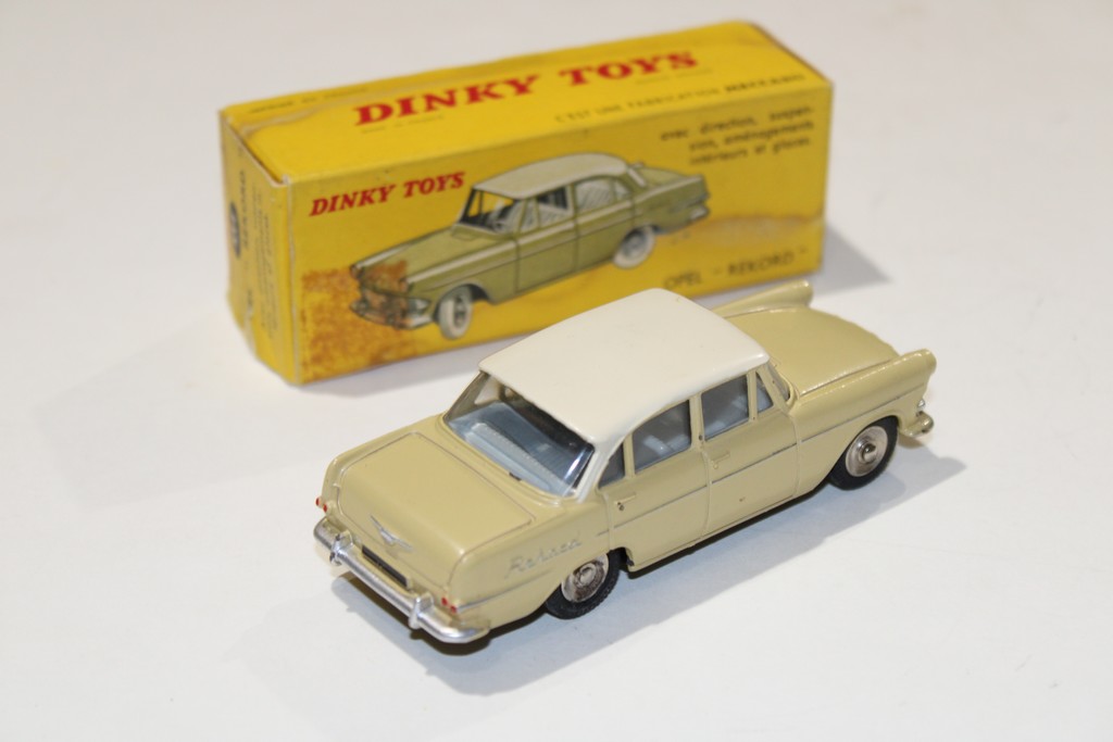 OPEL REKORD KINKY TOYS 1/43