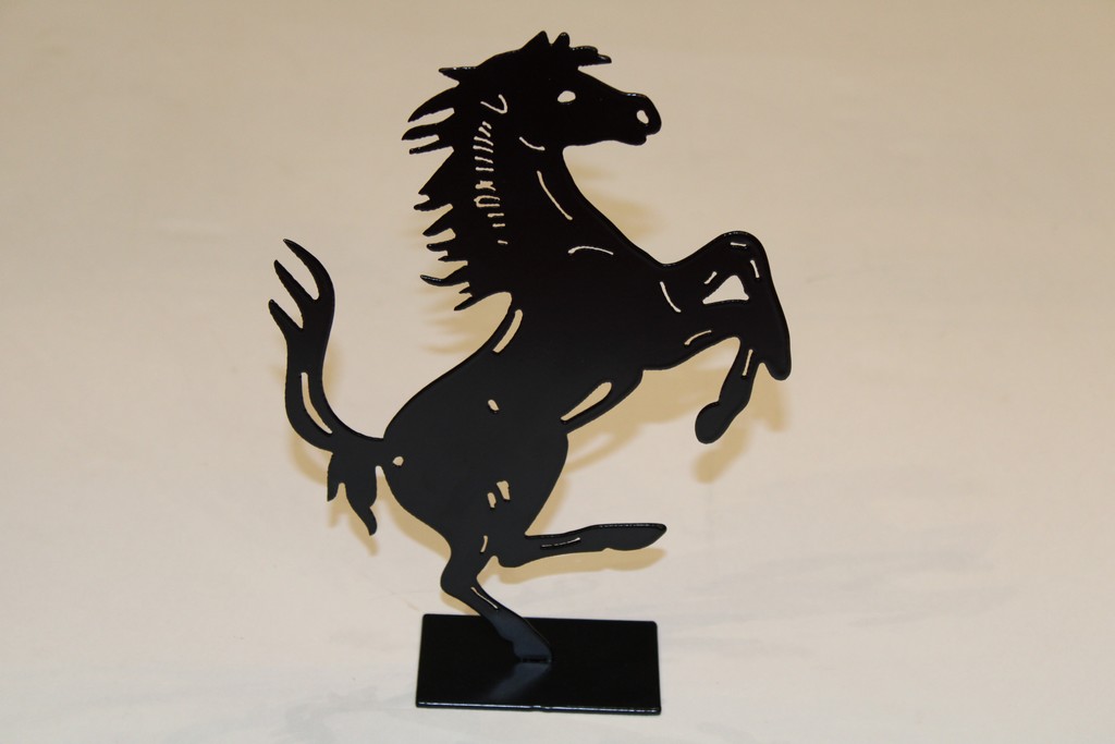 SILHOUETTE CHEVAL CABRE SUR PIED ACIER NOIR 25CM