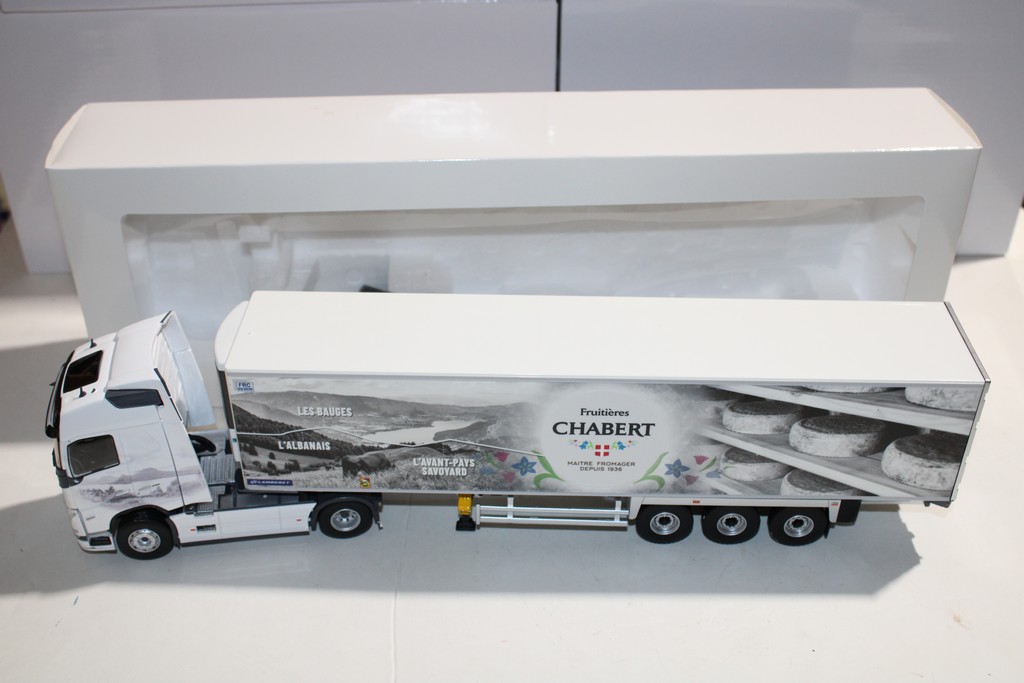 VOLVO FH 2020 SEMI FRIGO LAMBERET FRUTIERES CHABERT 1/43 ELIGOR