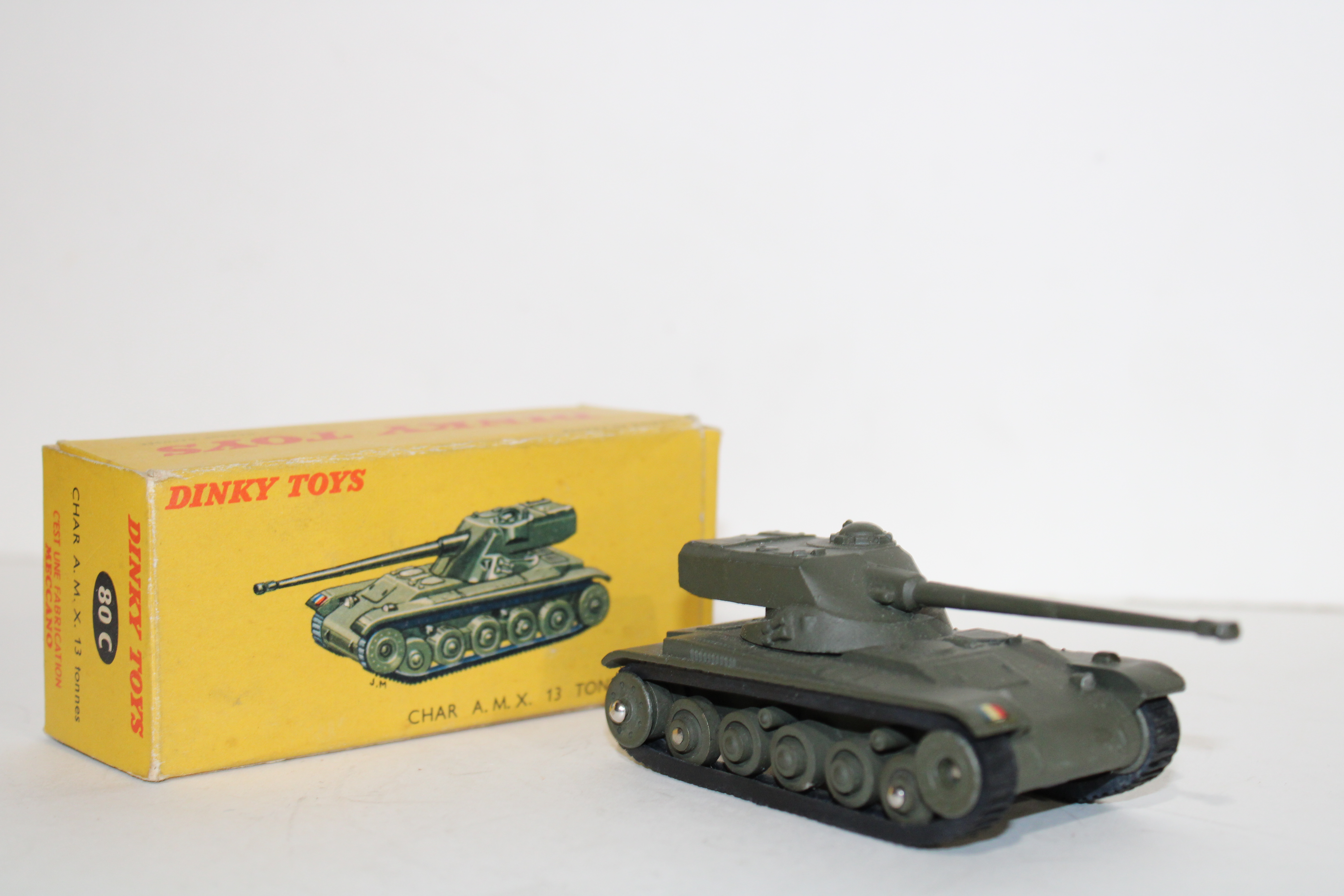 CHAR A.M.X 13 TONNES DINKY TOYS 1/43