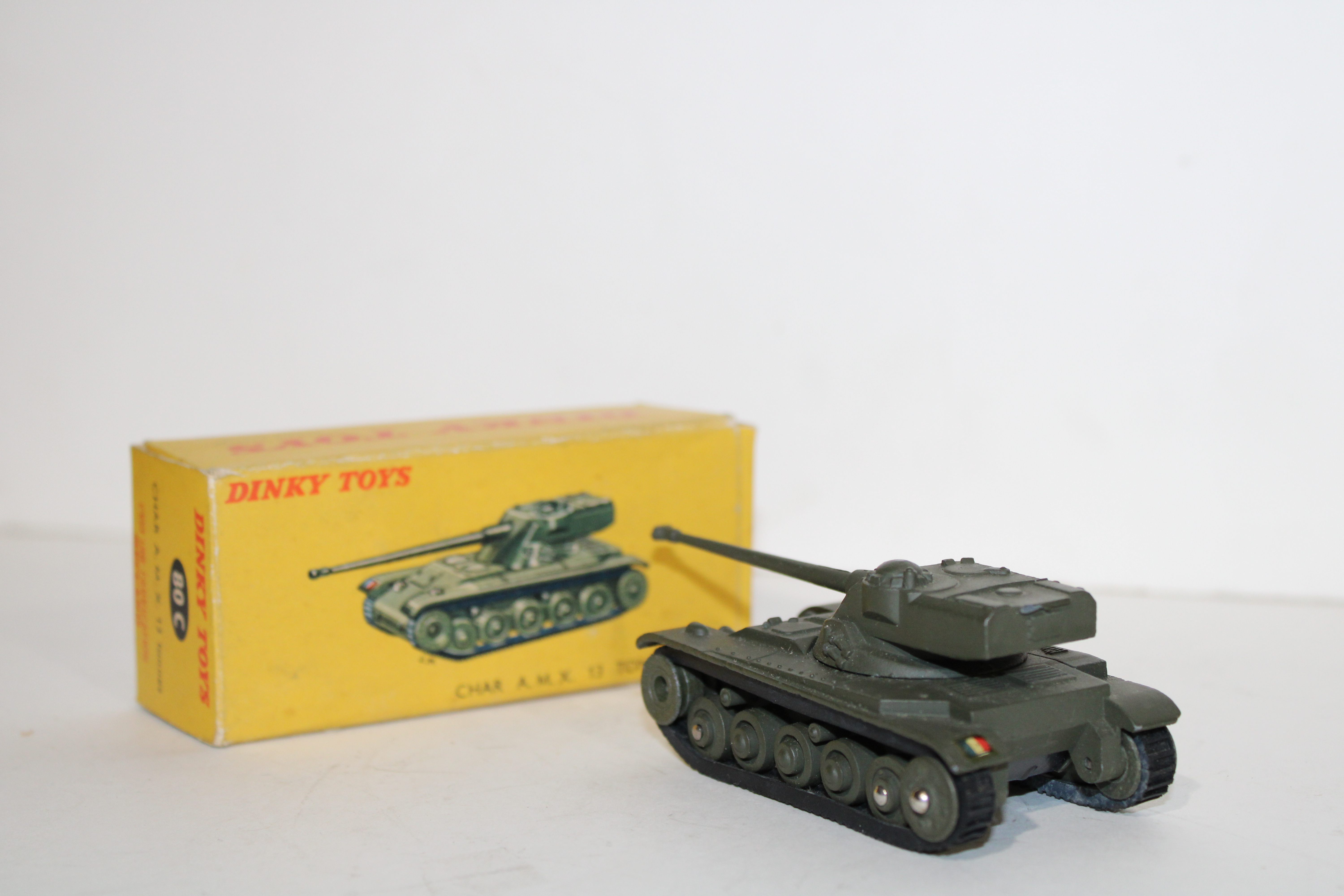 TANK CHAR A.M.X 13 TONNES DINKY TOYS 1/43