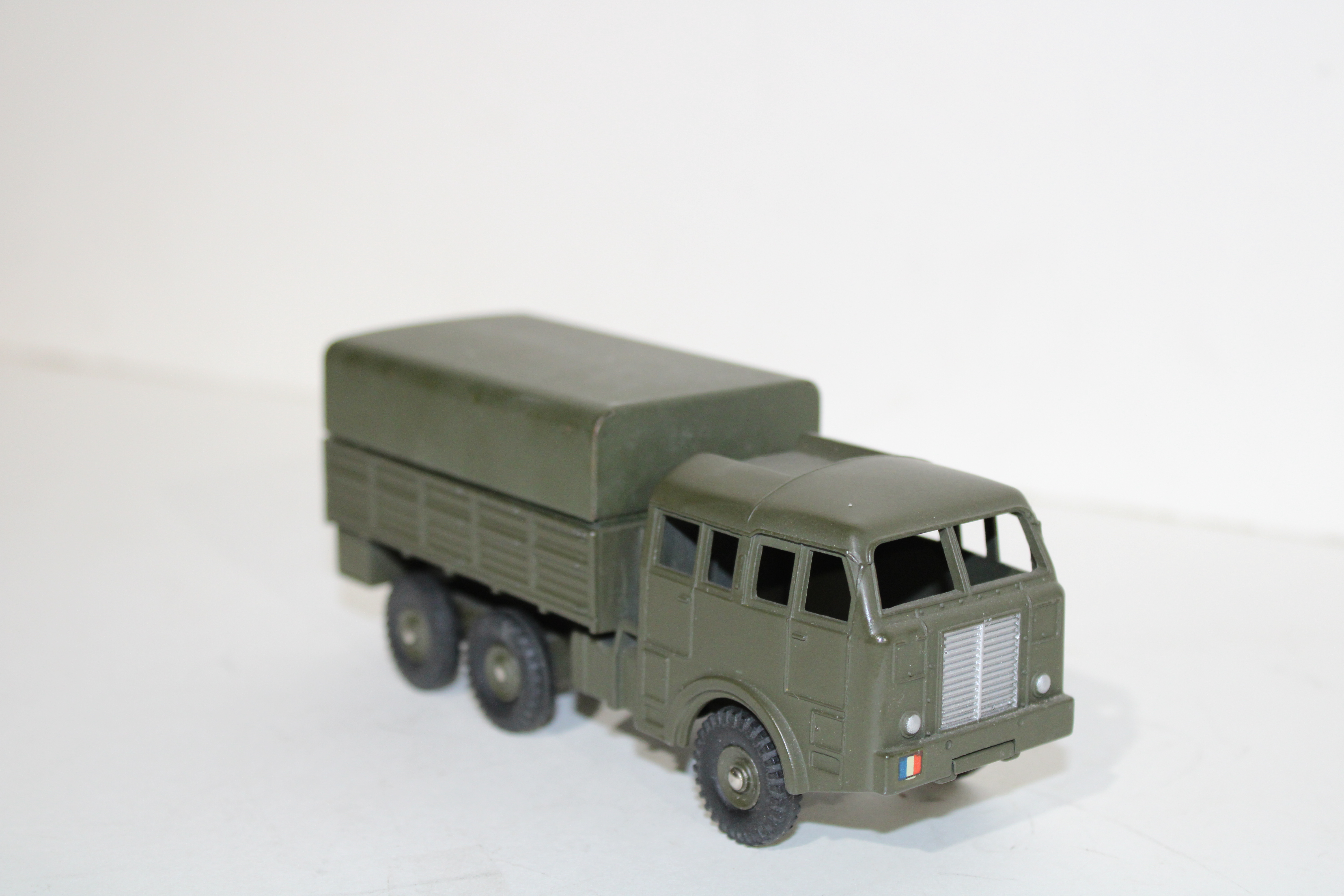 CAMION MILITAIRE BERLIET TOUS TERRAINS DINKY TOYS 1/43