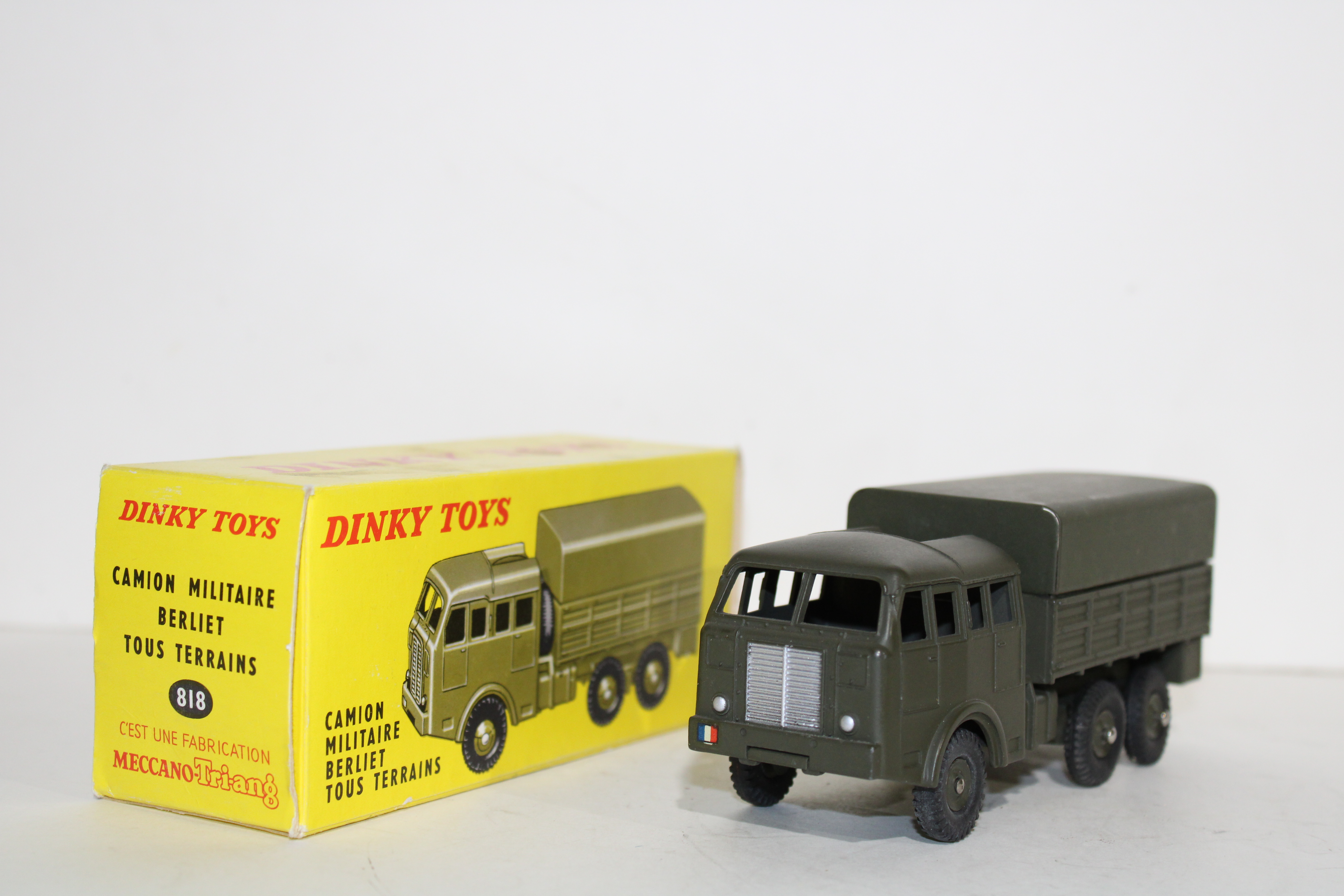 CAMION MILITAIRE BERLIET TOUS TERRAINS DINKY TOYS 1/43