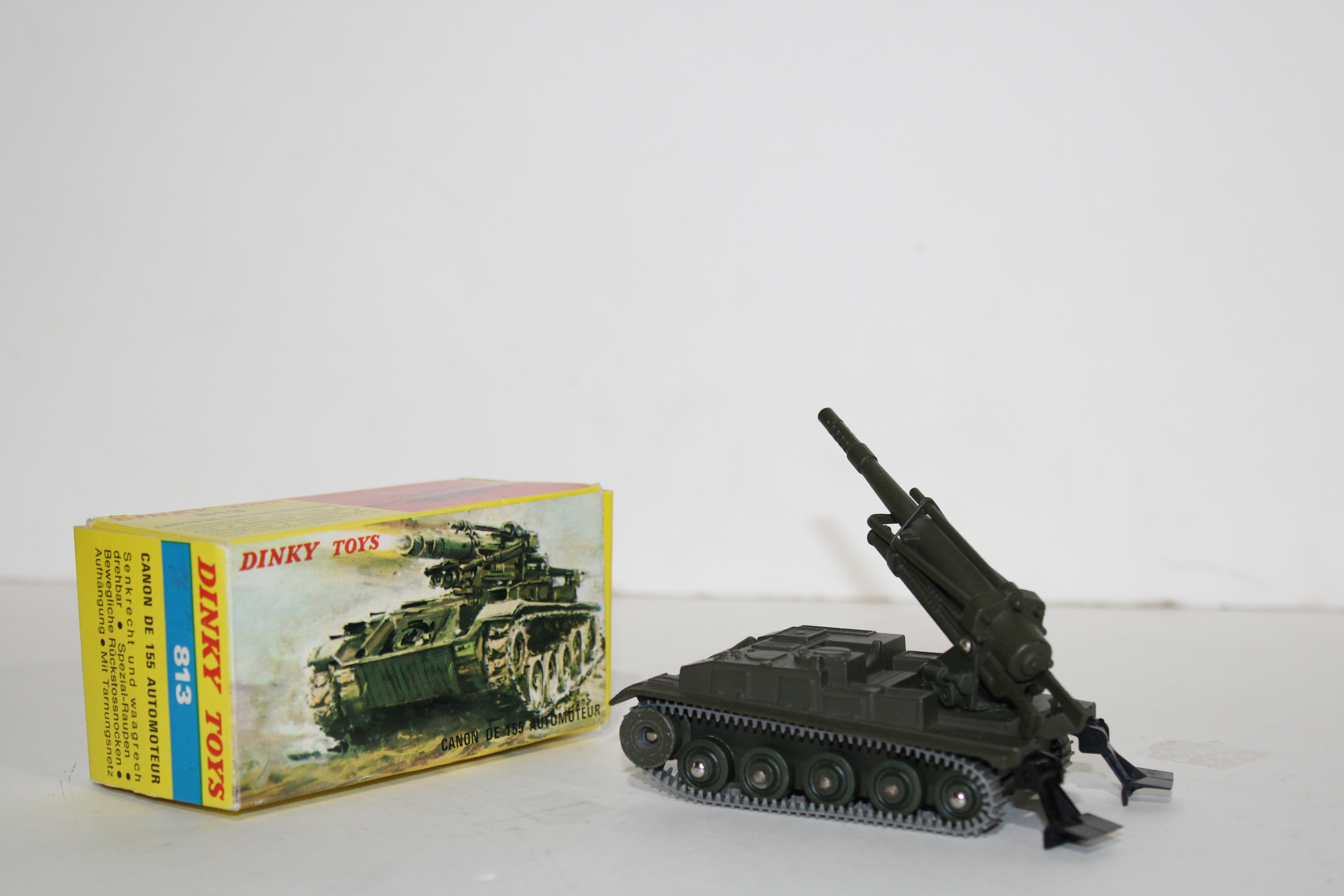 TANK CANON DE 155 AUTOMOTEUR DINKY TOYS 1/53