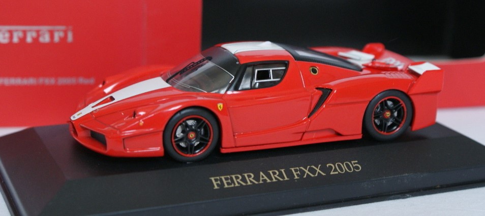 FERRARI FXX RED 2005 IXO 1/43°