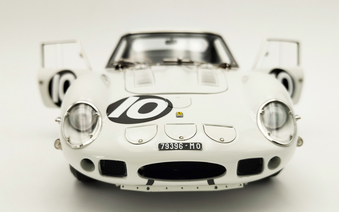 CMC Ferrari 250 GTO, Tourist Trophy 1962, Graham Hill, n°10 - CMC 1/18