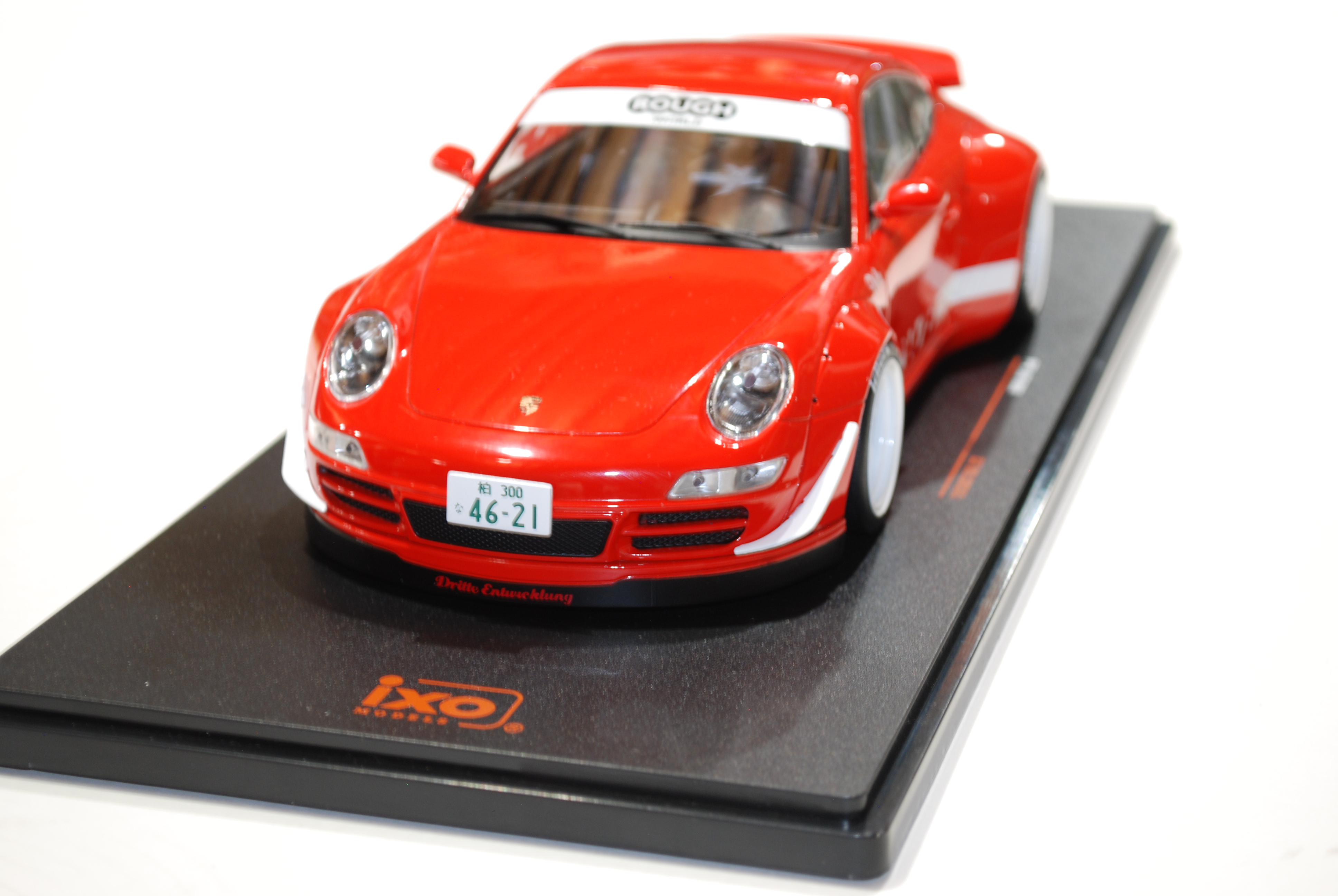 PORSCHE RWB 997 ROUGE IX0 1/18°