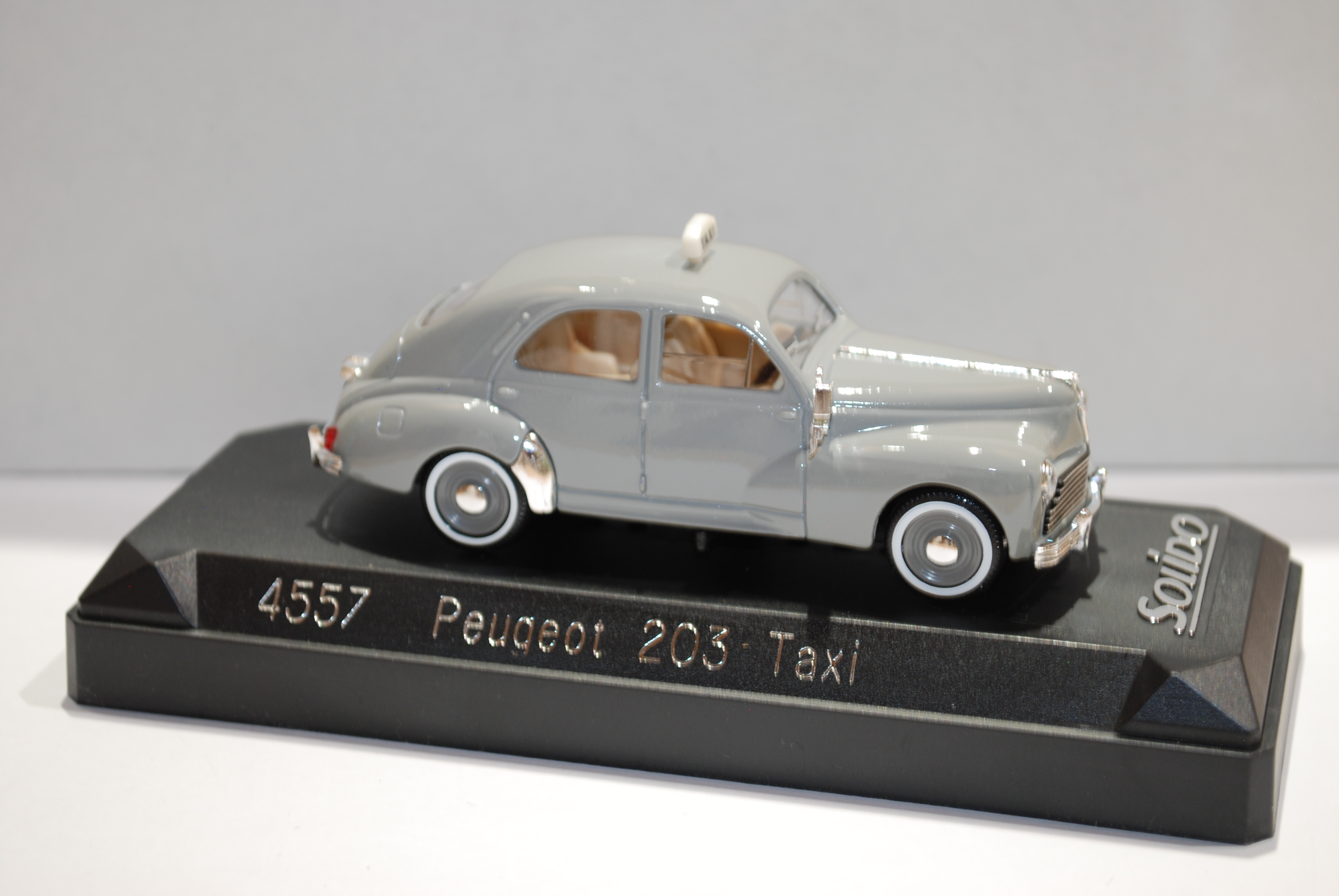 PEUGEOT 203 TAXI SOLIDO 1/43°