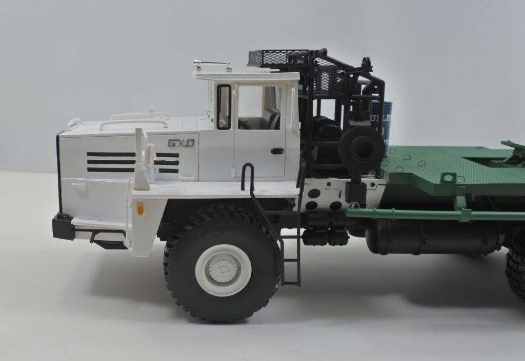 Nouveauté Exclusive : Le Berliet GXO en Édition Limitée est Arrivé !  Miniatures Lyon est ravi de vous annoncer l'arrivée d'une véritable légende : le Berliet GXO, désormais disponible en exclusivité dans notre boutique. Ce modèle emblématique, conçu pour