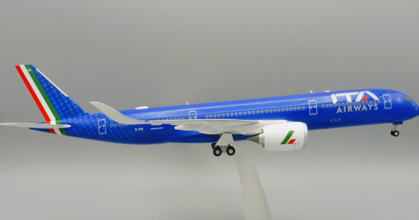 ITA AIRWAYS AIRBUS A220-300 HERPA 1/200