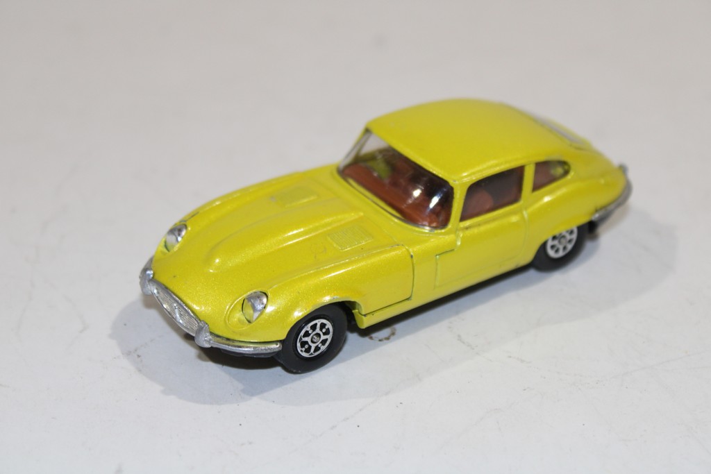 JAGUAR TYPE-E V12 JAUNE 1971 CORGI TOYS 1/43°