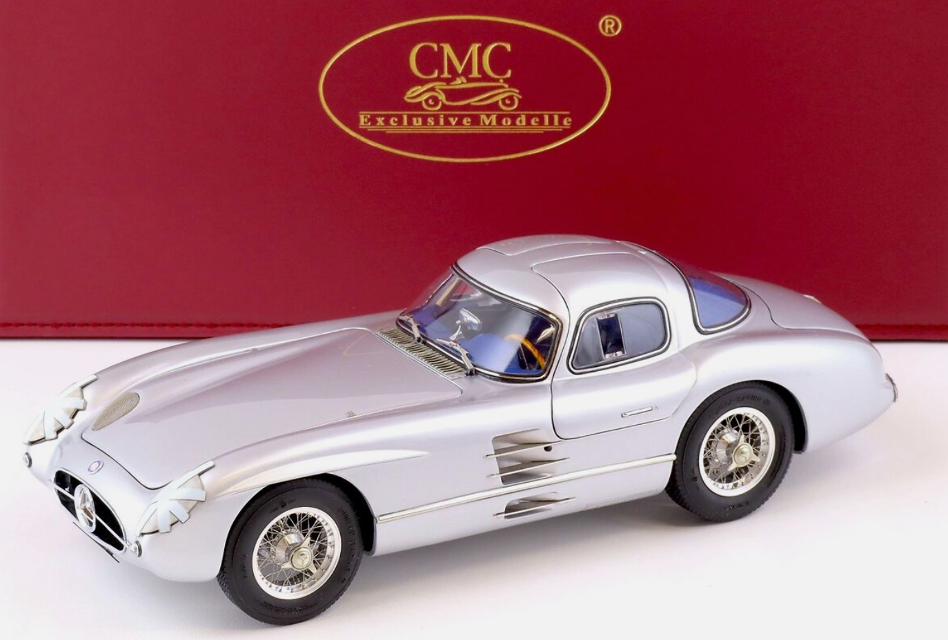 MERCEDES-BENZ 300 SLR COUPÉ CMC 1955 1/18