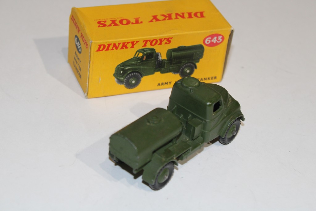 ARMY WATER TANK AUSTIN DINKY TOYS 1/43