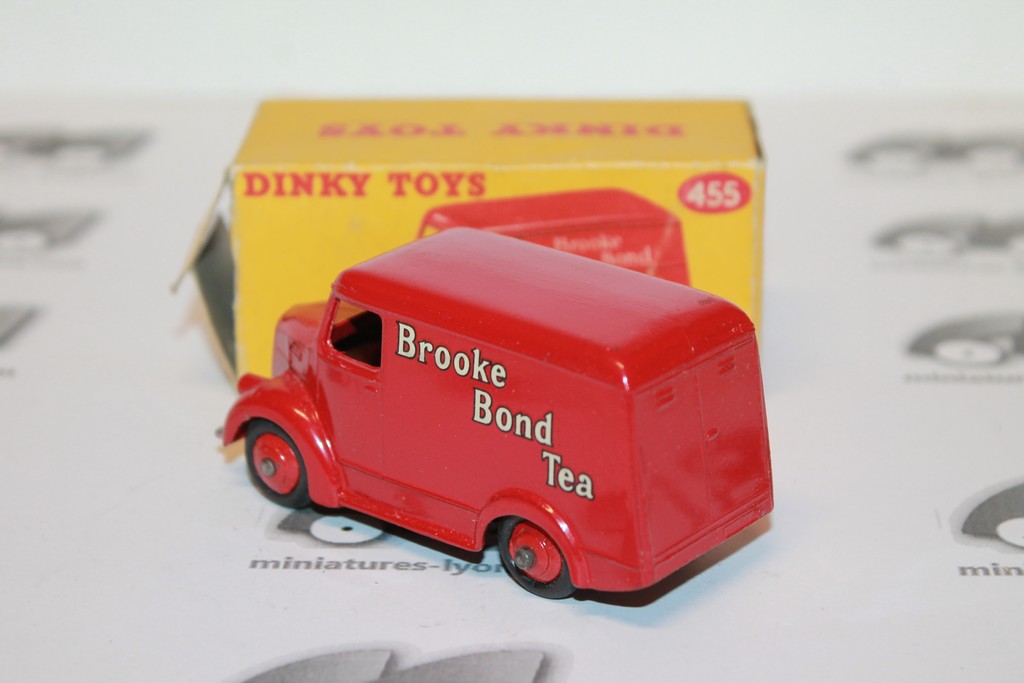 TROJAN VAN BROOKE BOND TEA DINKY TOYS 1/43°