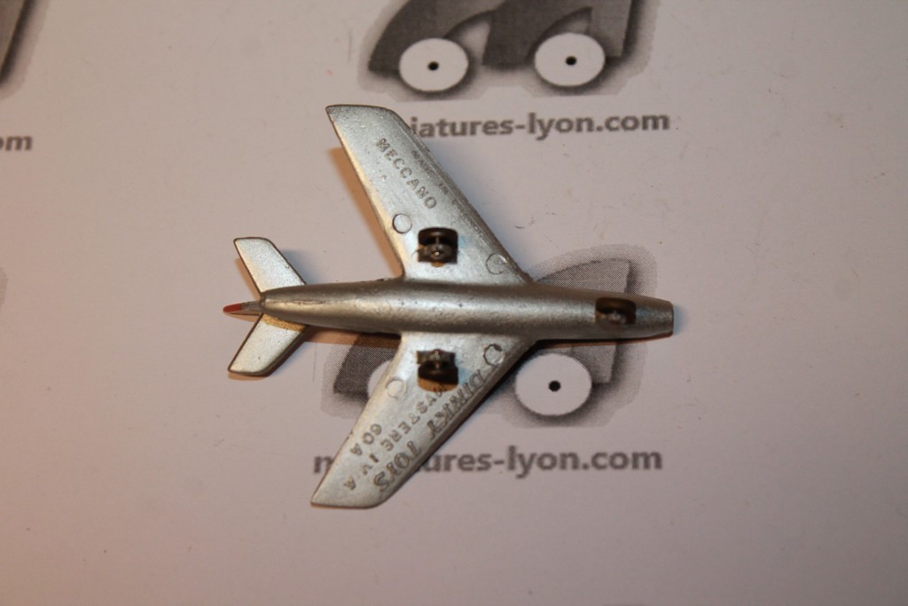 MYSTERE IV A M. DASSAULT DINKY TOYS 1/200°