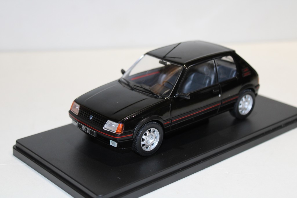 PEUGEOT 205 GTI 1983 WHITE BOX 1/24°