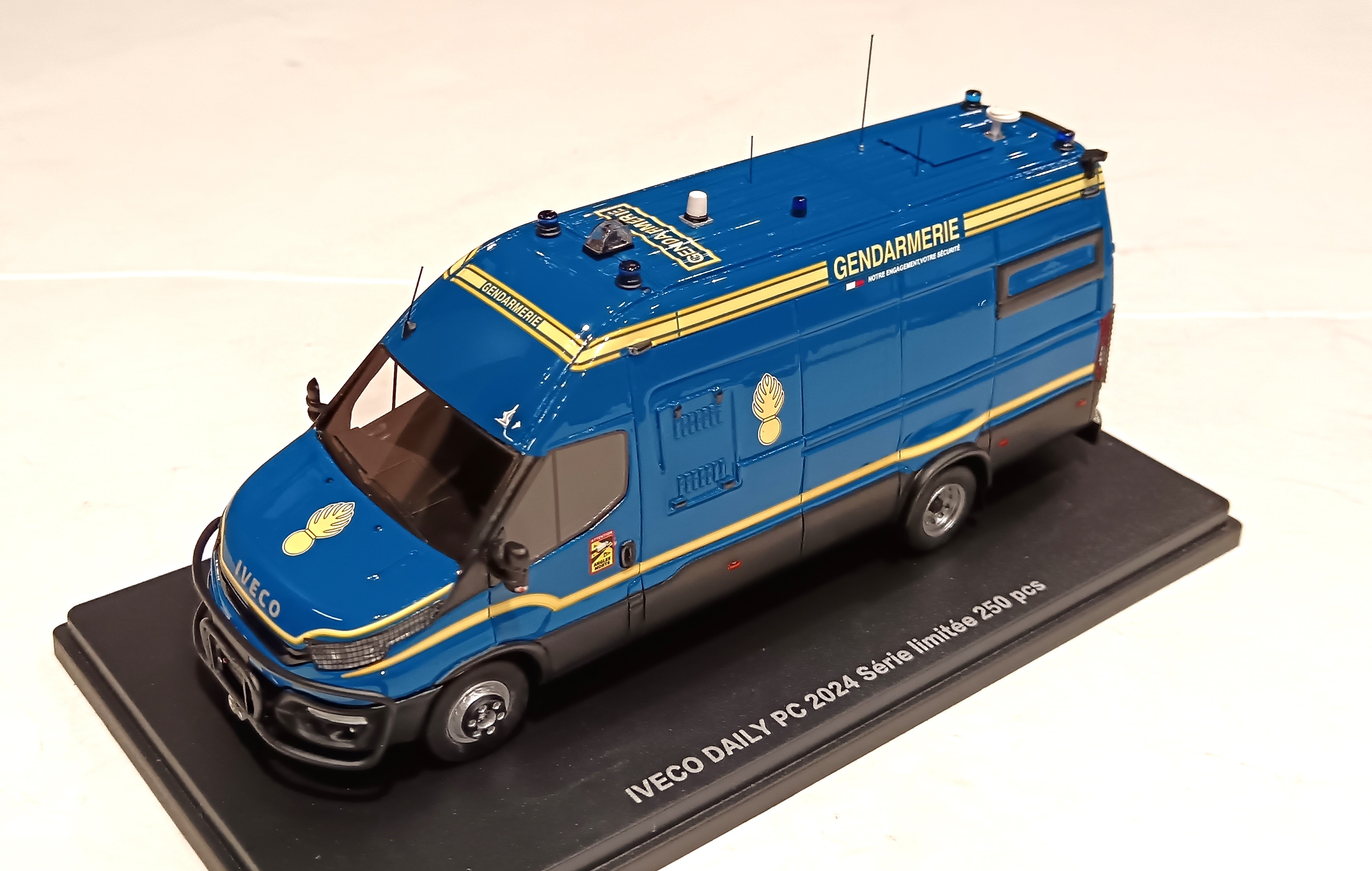 IVECO DAILY PC GENDARMERIE 2024 PERFEX 1/43°