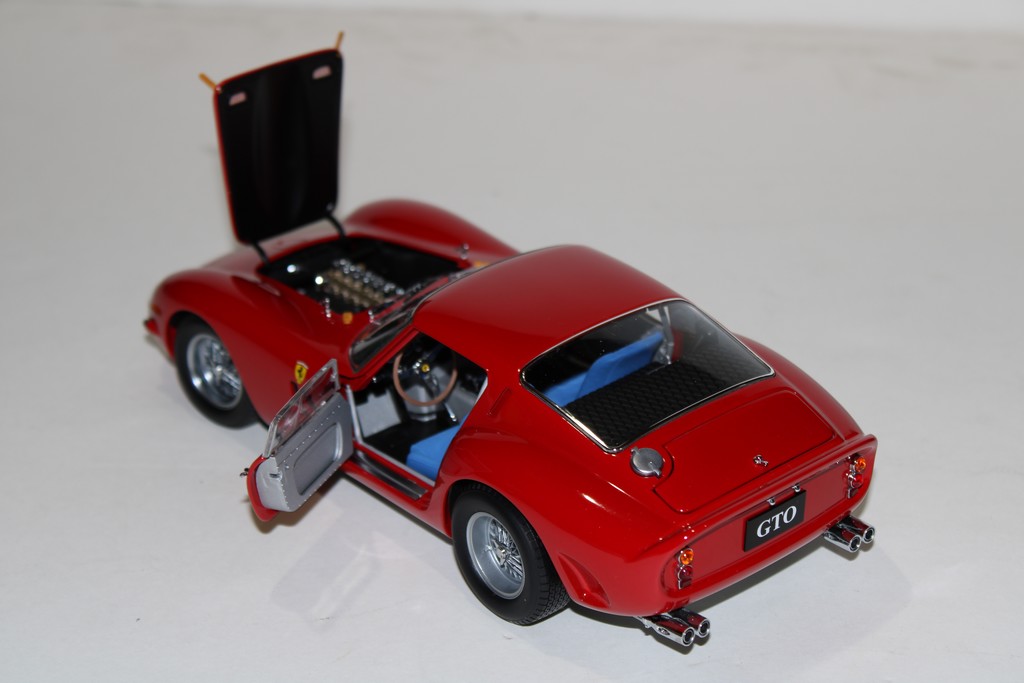 FERRARI 250 GTO - KYOSHO 1/18