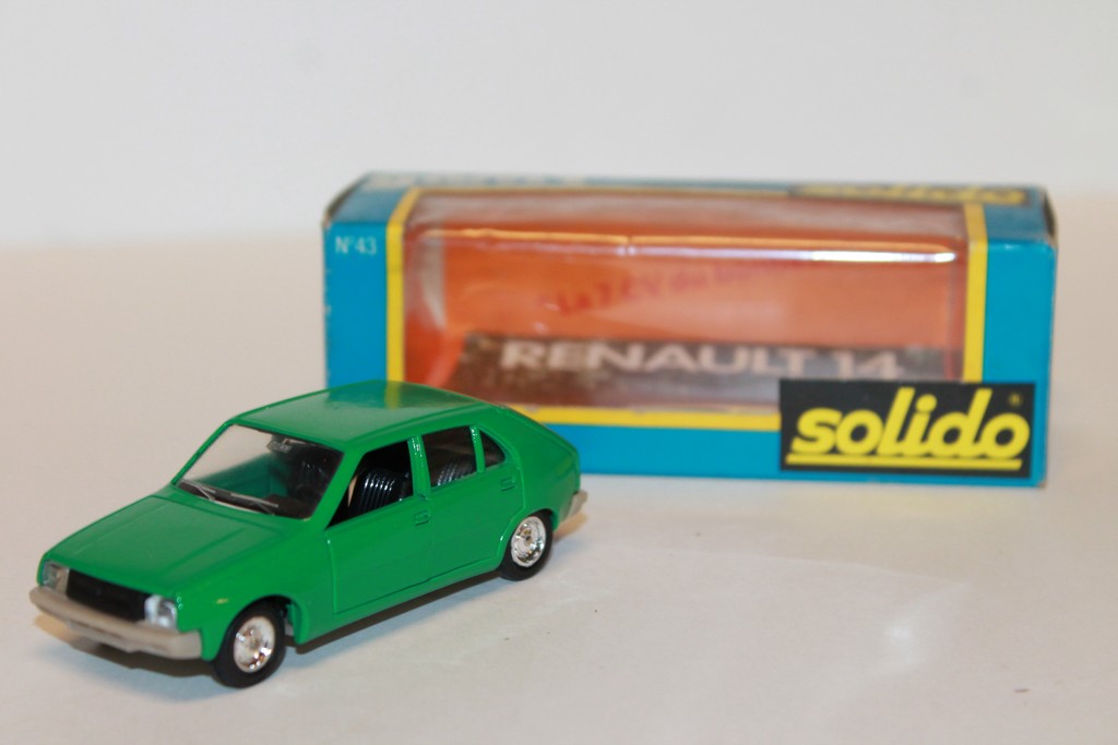 RENAULT 14