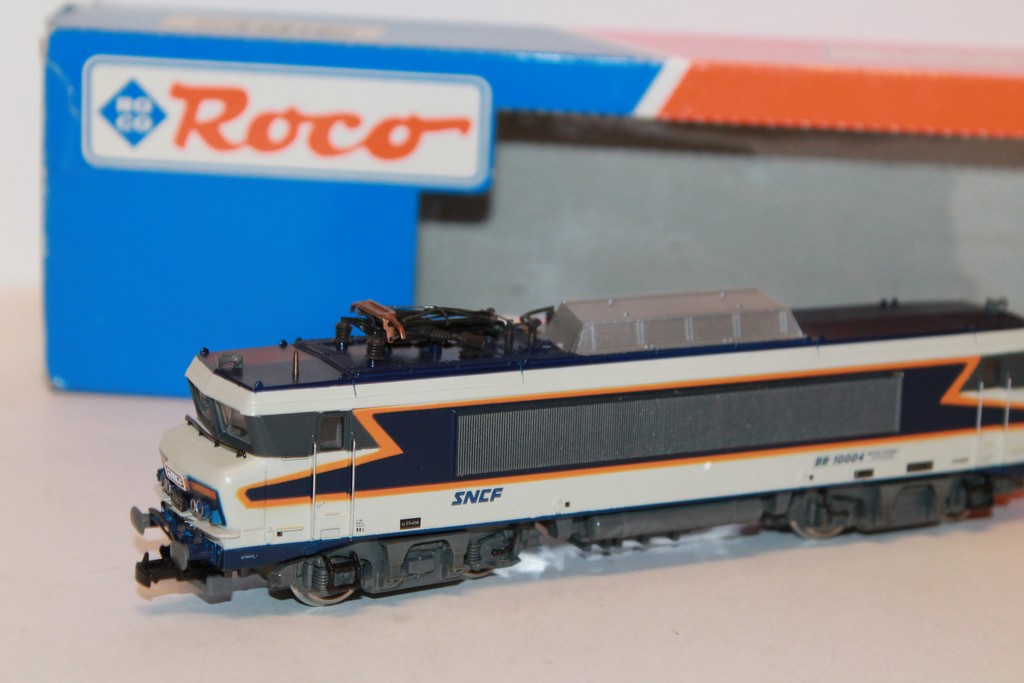 LOCOMOTIVE ELECTRIC SNCF BB-10004 ROCO 1/87°