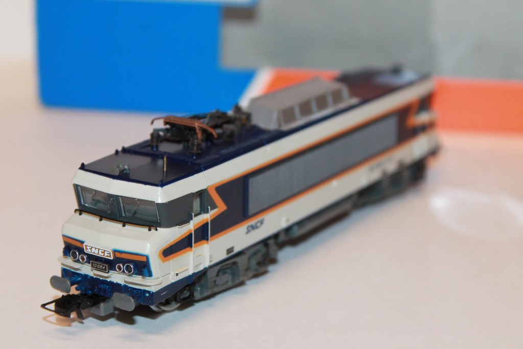 LOCOMOTIVE ELECTRIC SNCF BB-10004 ROCO 1/87°