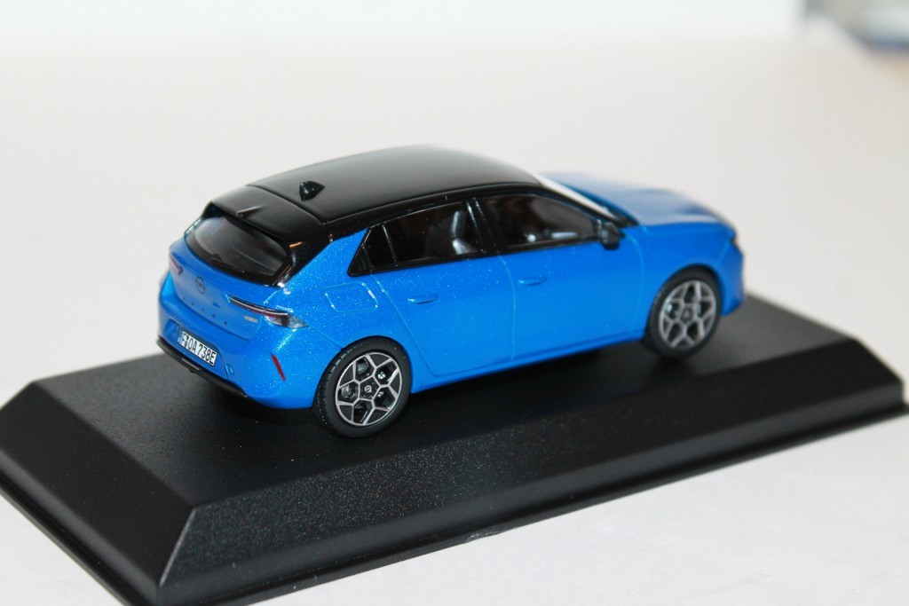 OPEL ASTRA 2022 BLUE METTALIC NOREV 1/43°