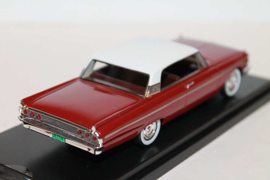 MERCURY MONTEREY RED METALLIC WITH WHITE 1961 GOLDVARG 1/43°