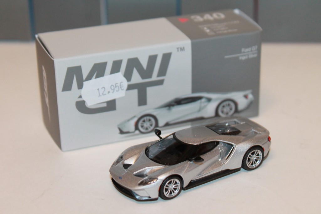 FORD GT 40 ARGENT MINI GT 1/64°