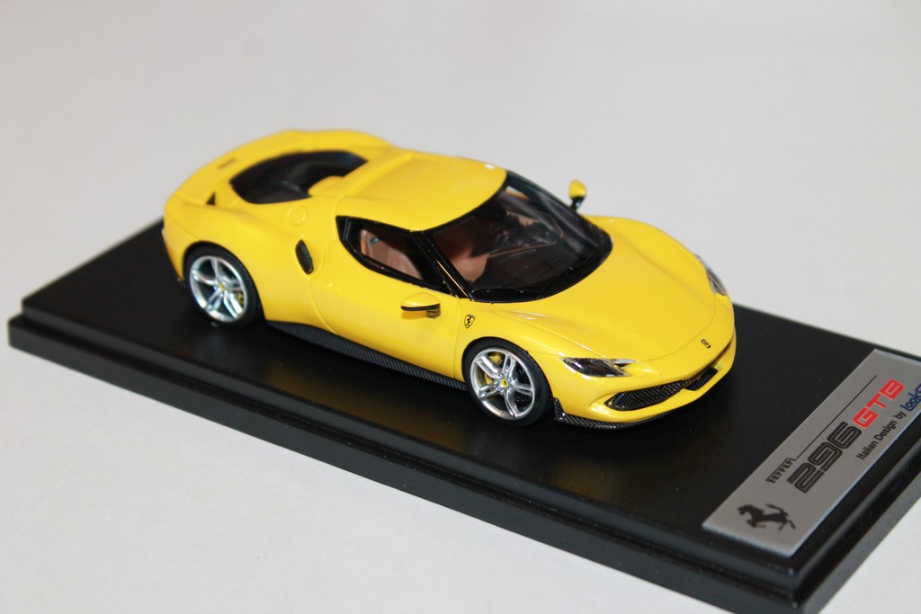 Ferrari 296 GTB 1:43 - Looksmart Models