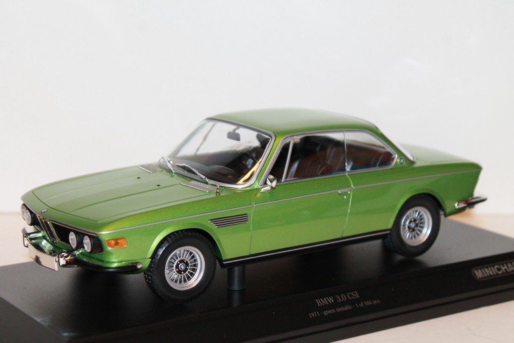 BMW 3.0 CSI VERT 1971 MINICHAMPS 1/18°