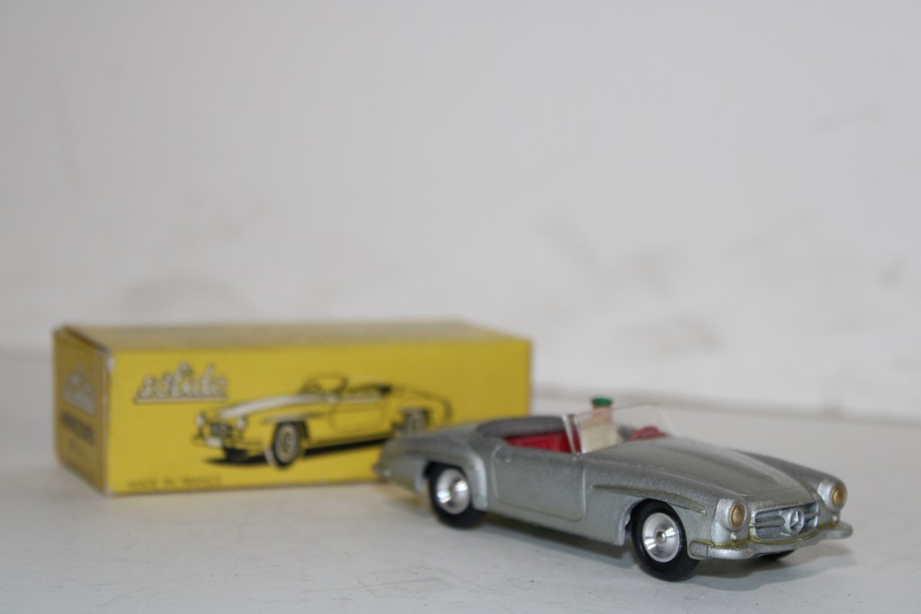 MERCEDES 190 SL CABRIOLET SOLIDO 1/43