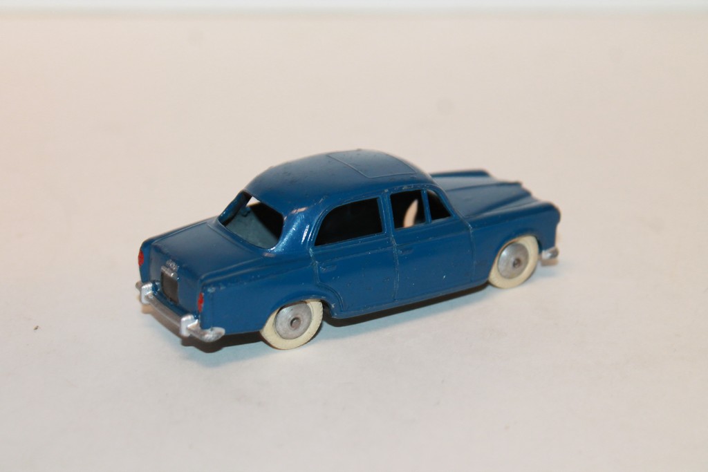 PEUGEOT 403 BERLINE BLEU MARINE 1960 QUIRALU 1/43°