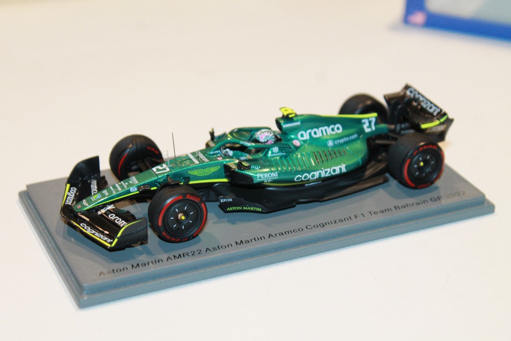 ASTON MARTIN AMR22 ARAMCO COGNIZANT F1 TEAM NICO HULKENBERG BAHRAIN GP 2022 SPARK 1/43°