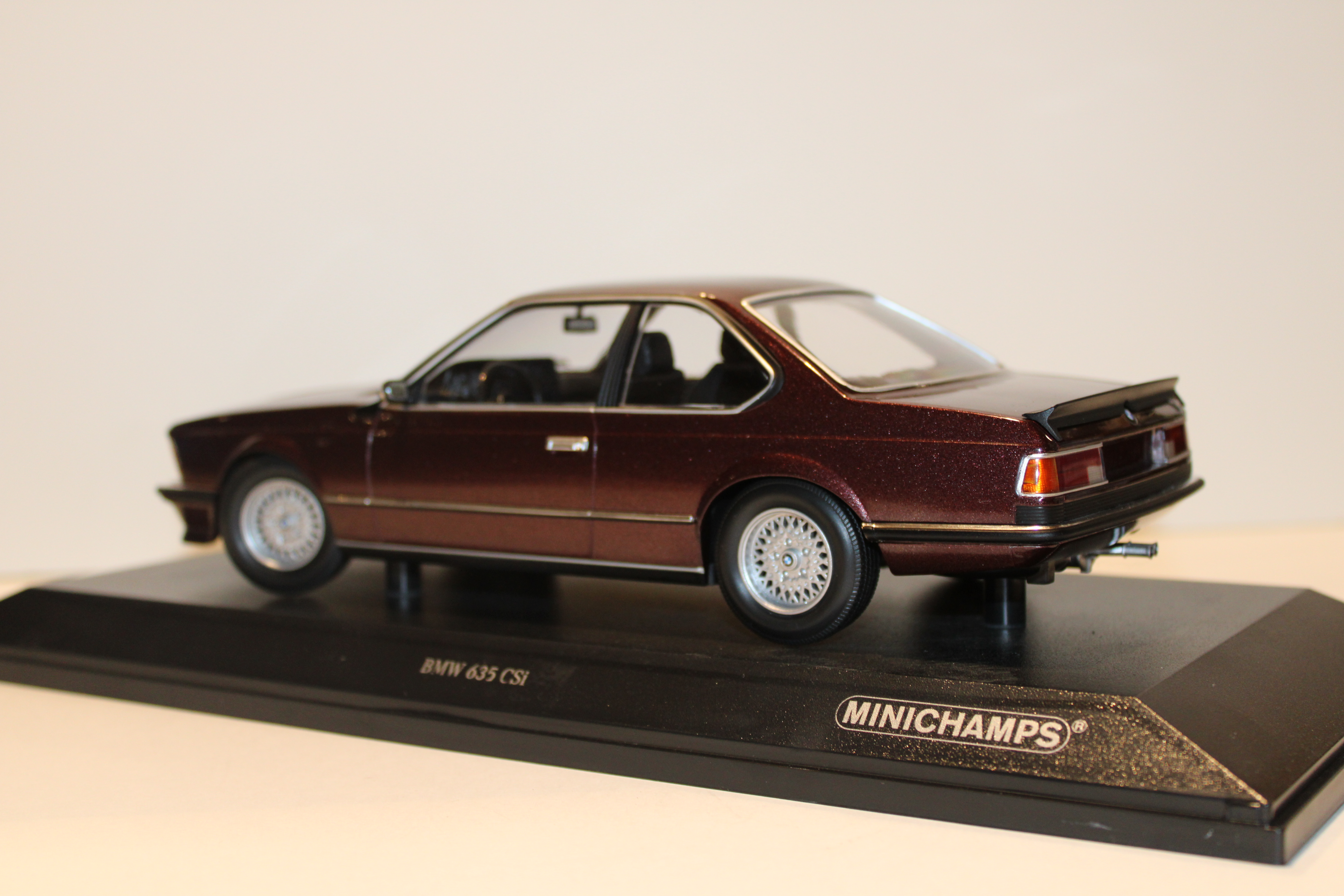 Minichamps 1:18 - 1 - Voiture de course miniature - BMW 635 CSi