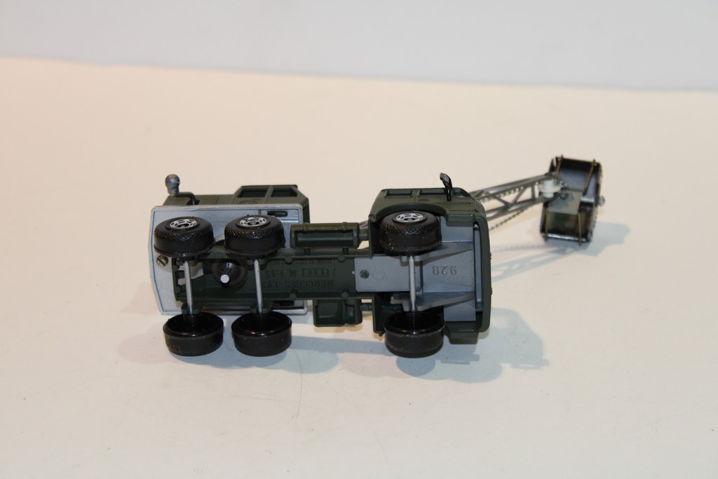 MERCEDES-BENZ LKW 1970 GAMA 1/55°