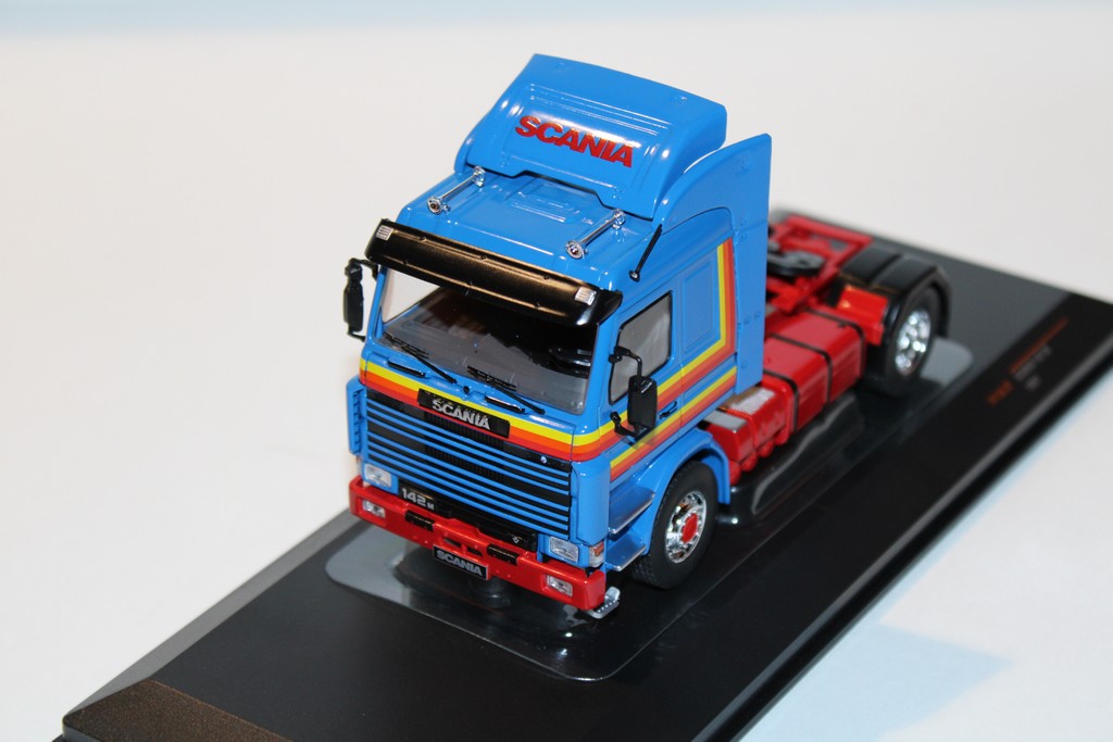 SCANIA 142 M 1981 BLEU IXO 1/43°