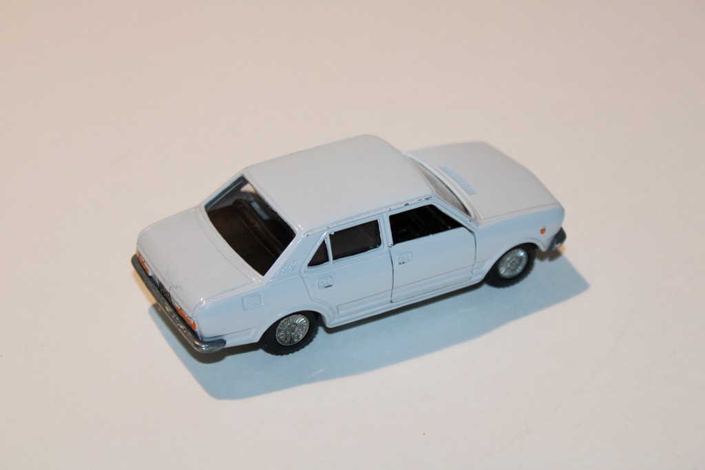 FIAT 132 BLANC 1971 MERCURY 1/43°