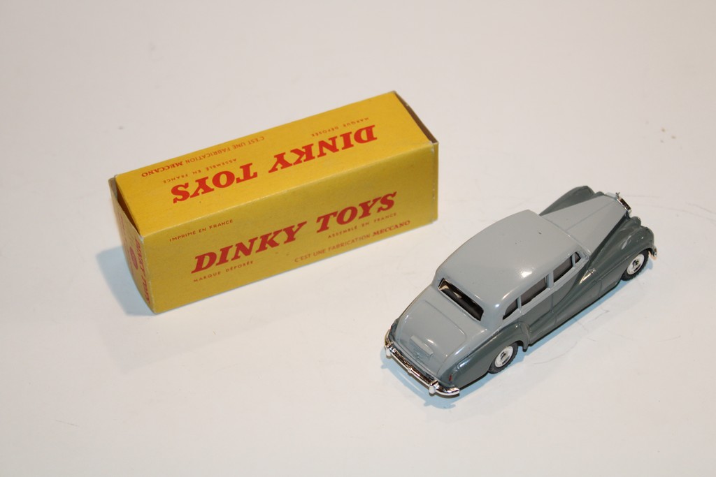 ROLLS ROYCE SILVER WRAITH DINKY TOYS 1/43°