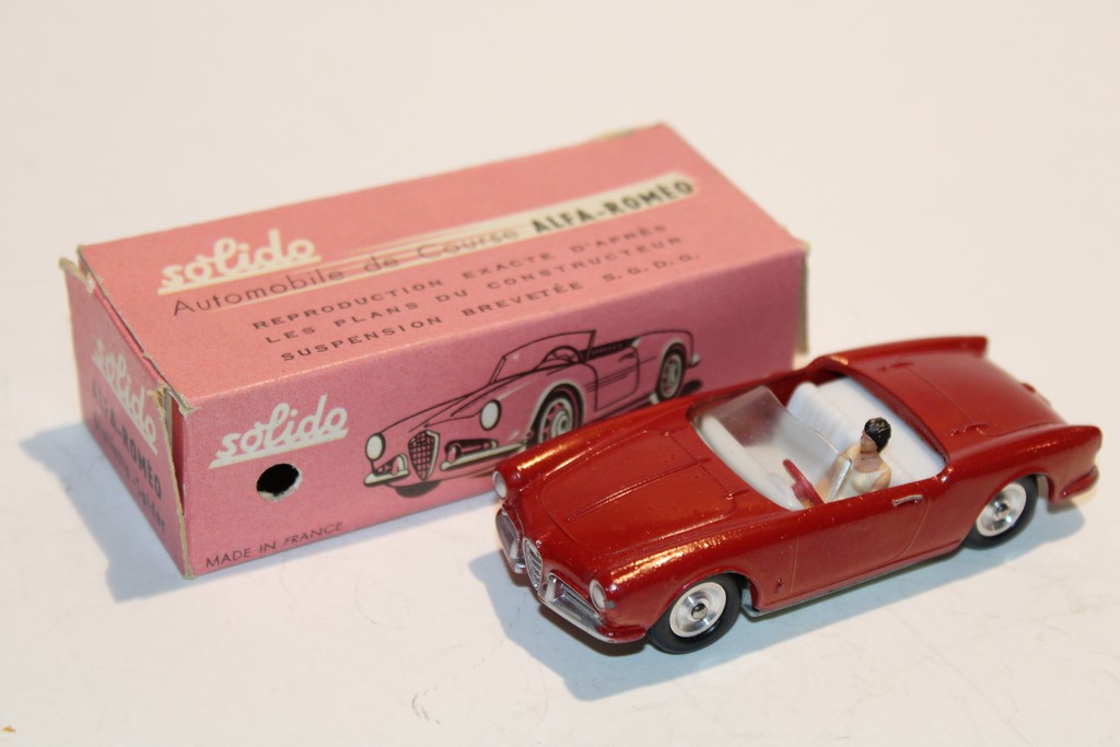 ALFA-ROMEO GIULETTA SPIDER ROUGE 1965 SOLIDO 1/43°