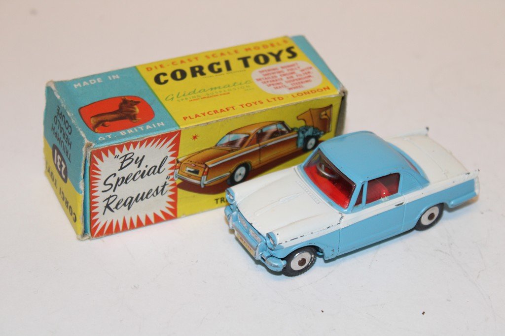 TRIUMPH HERALD COUPE BICOLORE BLANC BLEU 1960 CORGI 1/43°