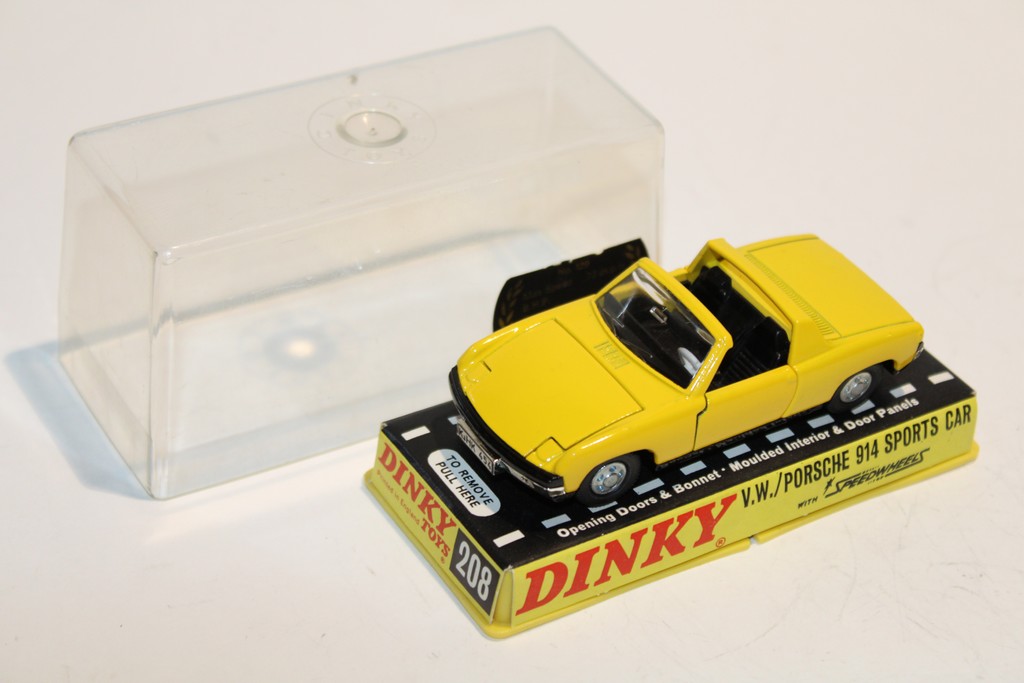 PORSCHE 914 JAUNE 1974 DINKY TOYS 1/43°