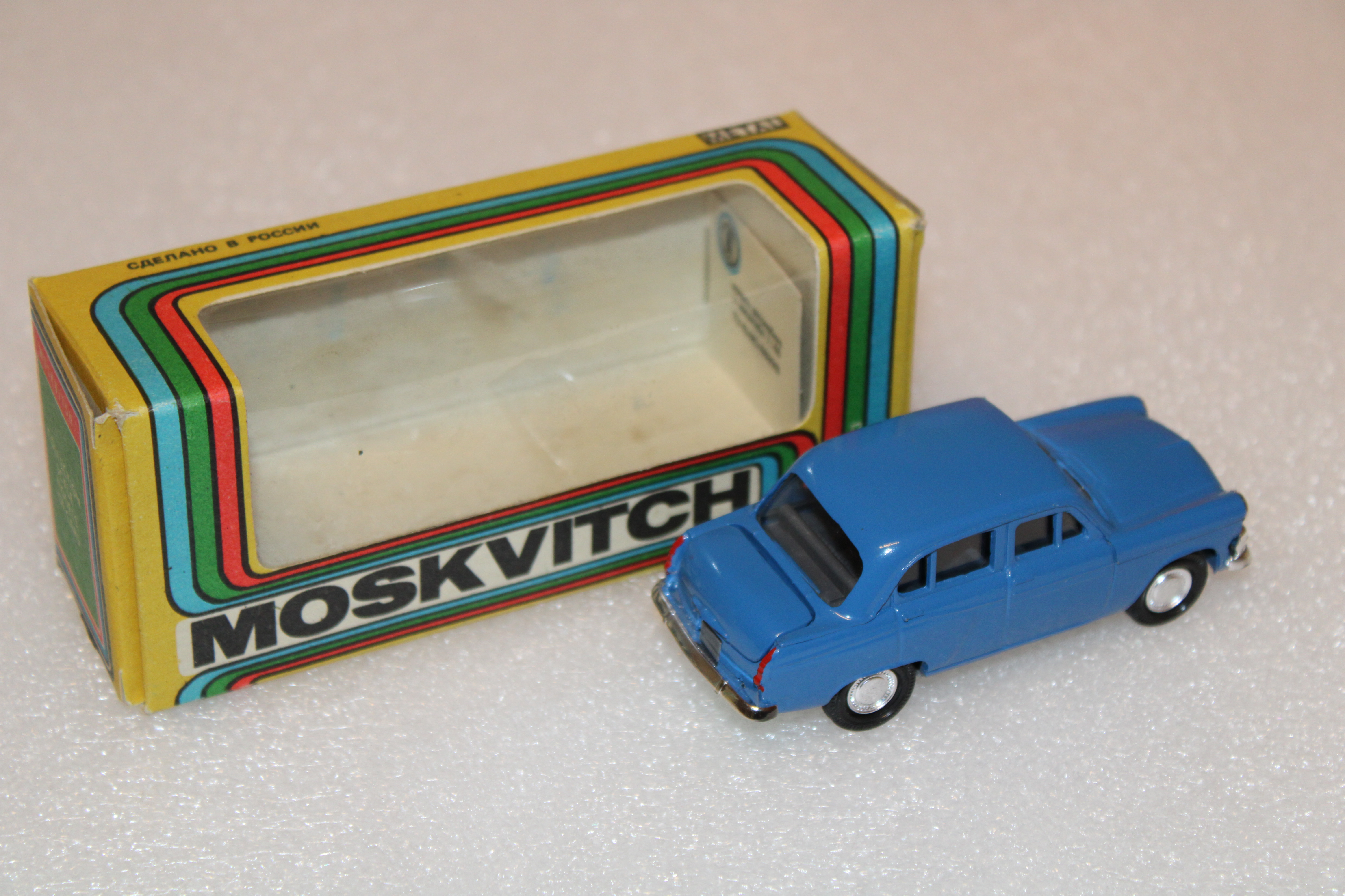 MOSKVITCH 1965 BLEU NOVOEXPORT 1/43°